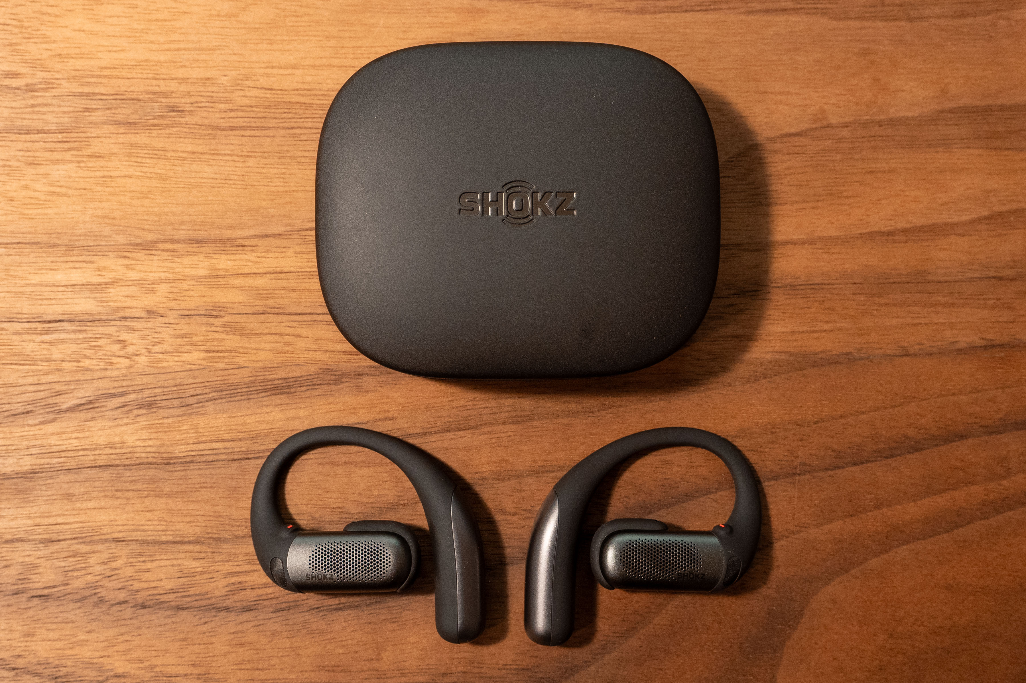 Shokz OpenFit Pro 徹底レビュー：耳を塞がないのにノイズ低減＆音質劇
