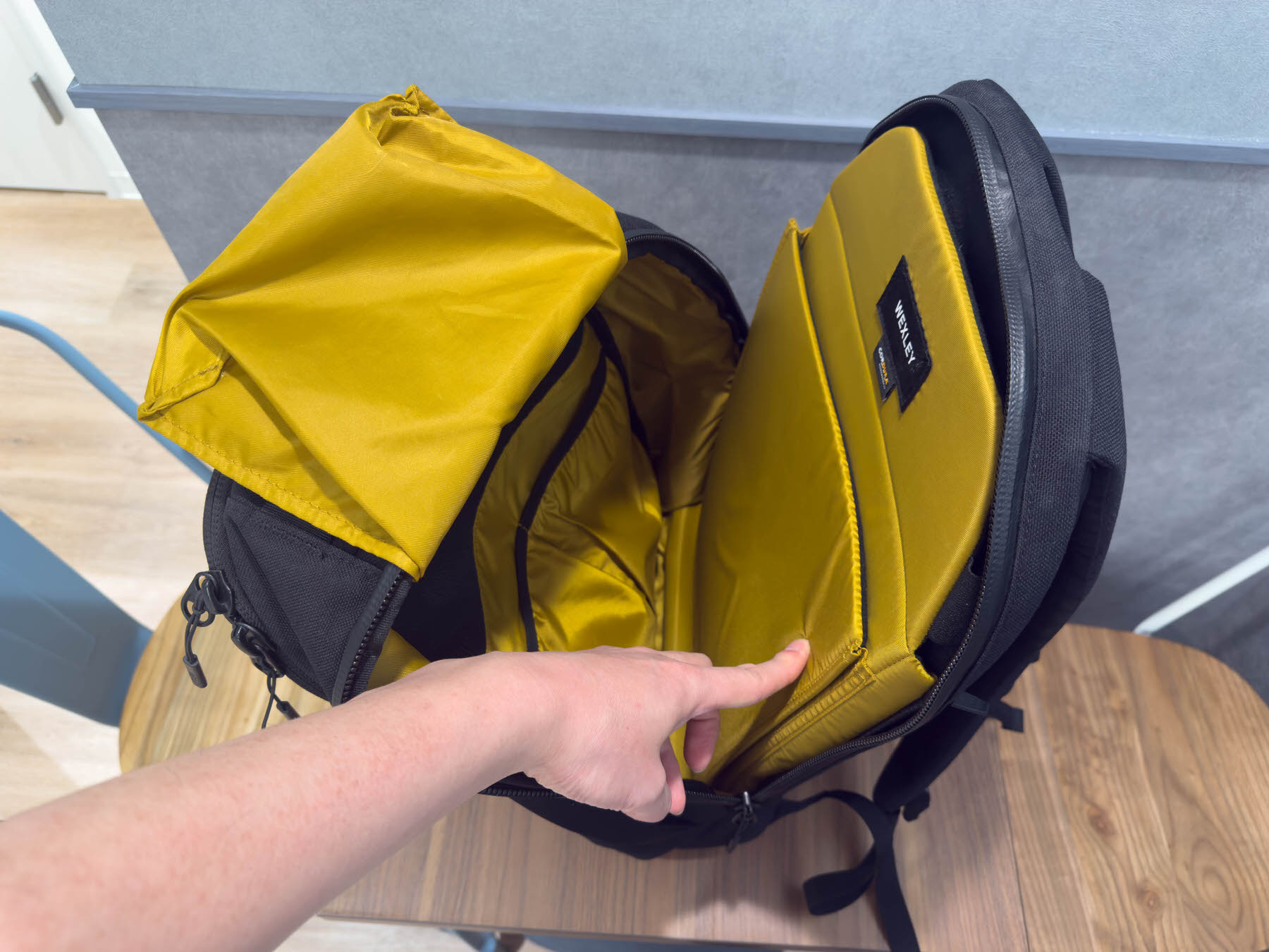 WEXLEY ACTIVE PACK 長期使用レビュー：収納力最強でモバイルワーカー